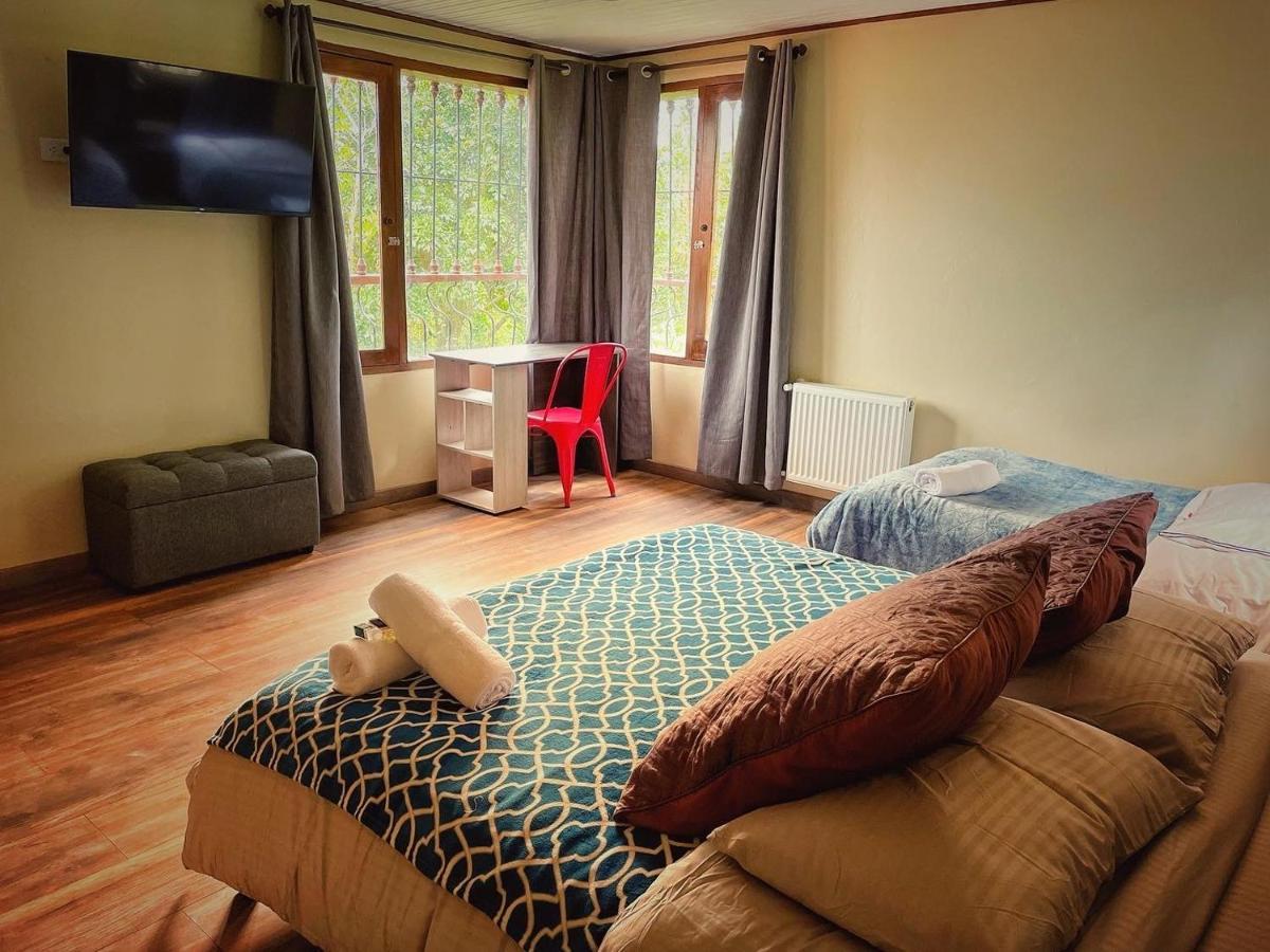 The Naked House - Hotel Nudista Nemocon エクステリア 写真