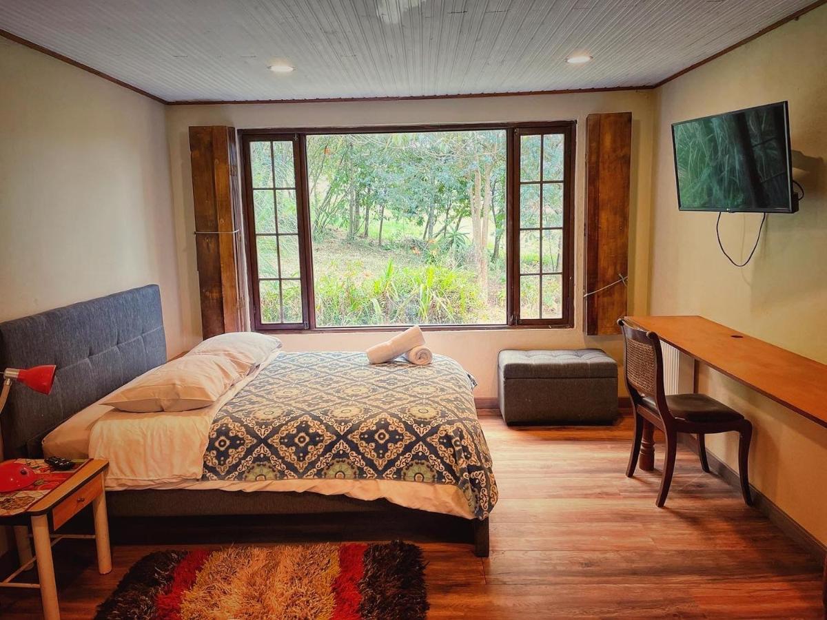 The Naked House - Hotel Nudista Nemocon エクステリア 写真